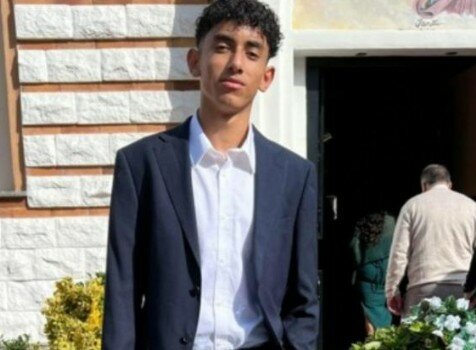 Muore ragazzo accoltellato a scuola, fermato un altro studente