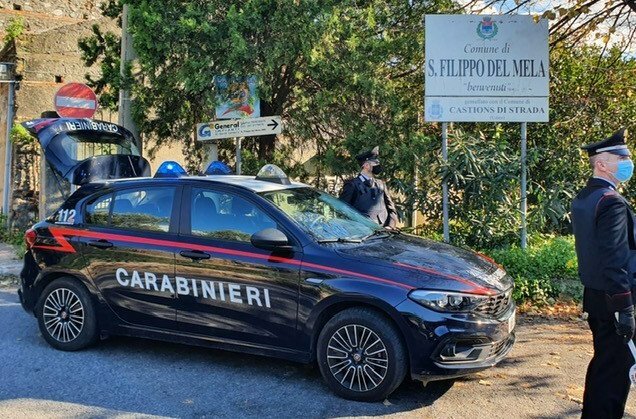 "Dammi i soldi o pubblico un video con atti sessuali"