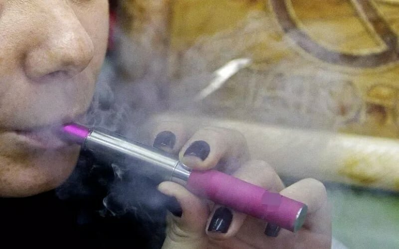 Esplode sigaretta elettronica: ferita 20enne