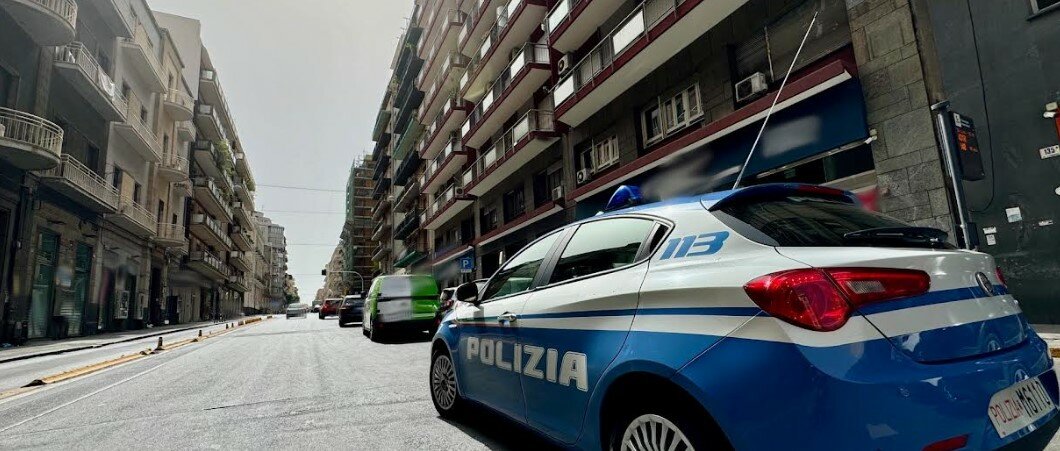 Spesa con rapina nel market di via D'Annunzio