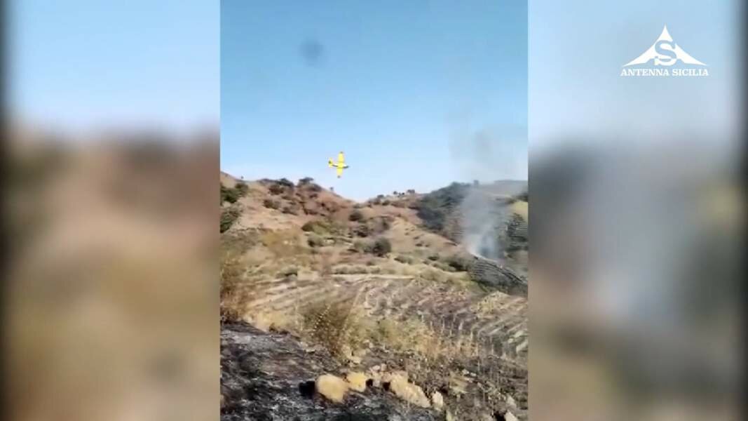 Canadair precipita sull'Etna