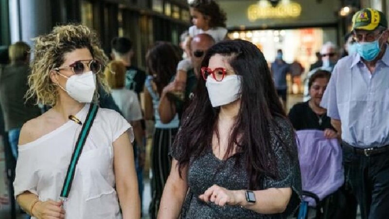 Rimettiamoci le mascherine Rimettiamoci le mascherine