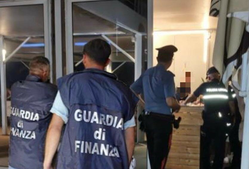 Troppe irregolarità: interrotta serata danzante al lido