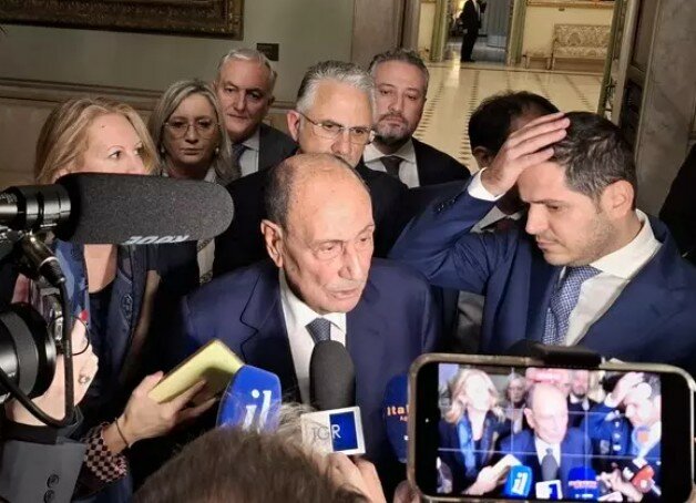 La sfiducia a Schifani non passa