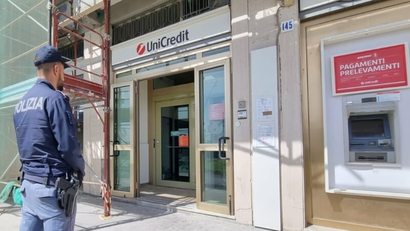 Assalto in banca al lungomare di Catania