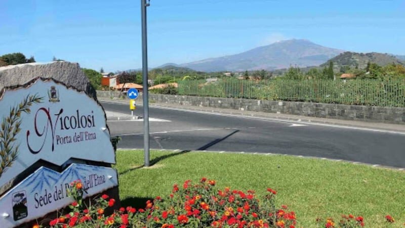 Nicolosi in zona arancione
