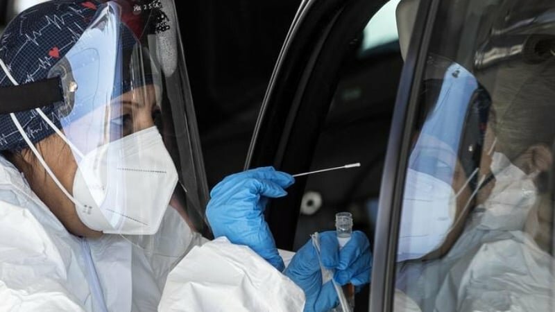 Sicilia, curva Covid in discesa