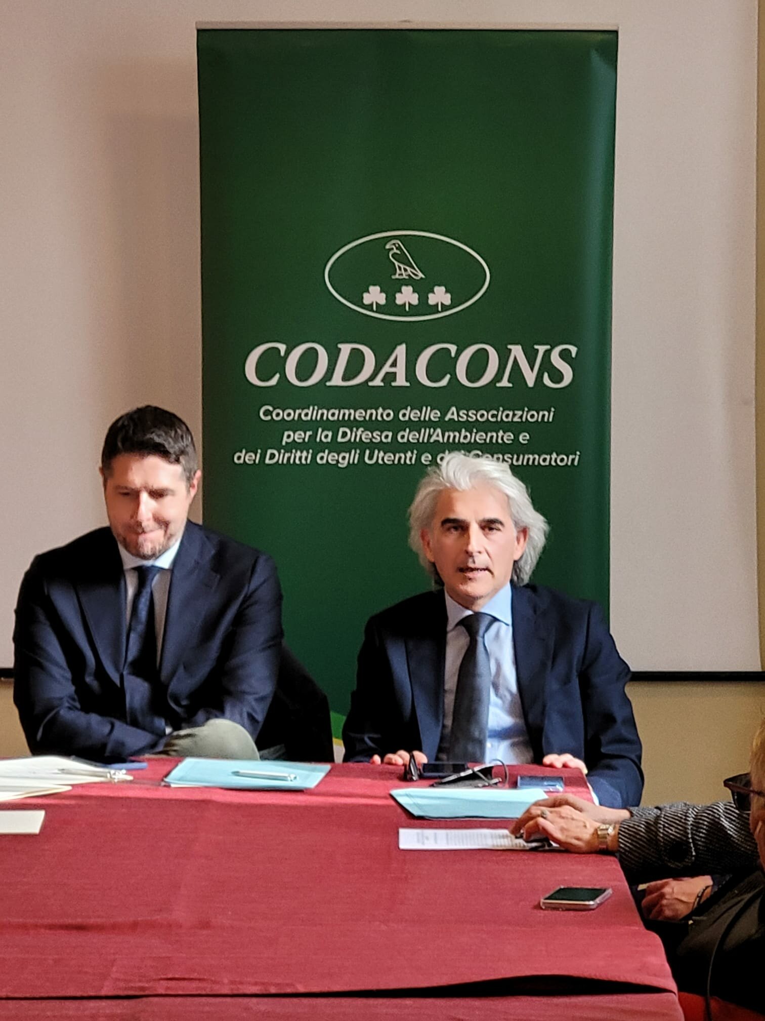 Caro carburante: Codacons chiede aiuto al governo