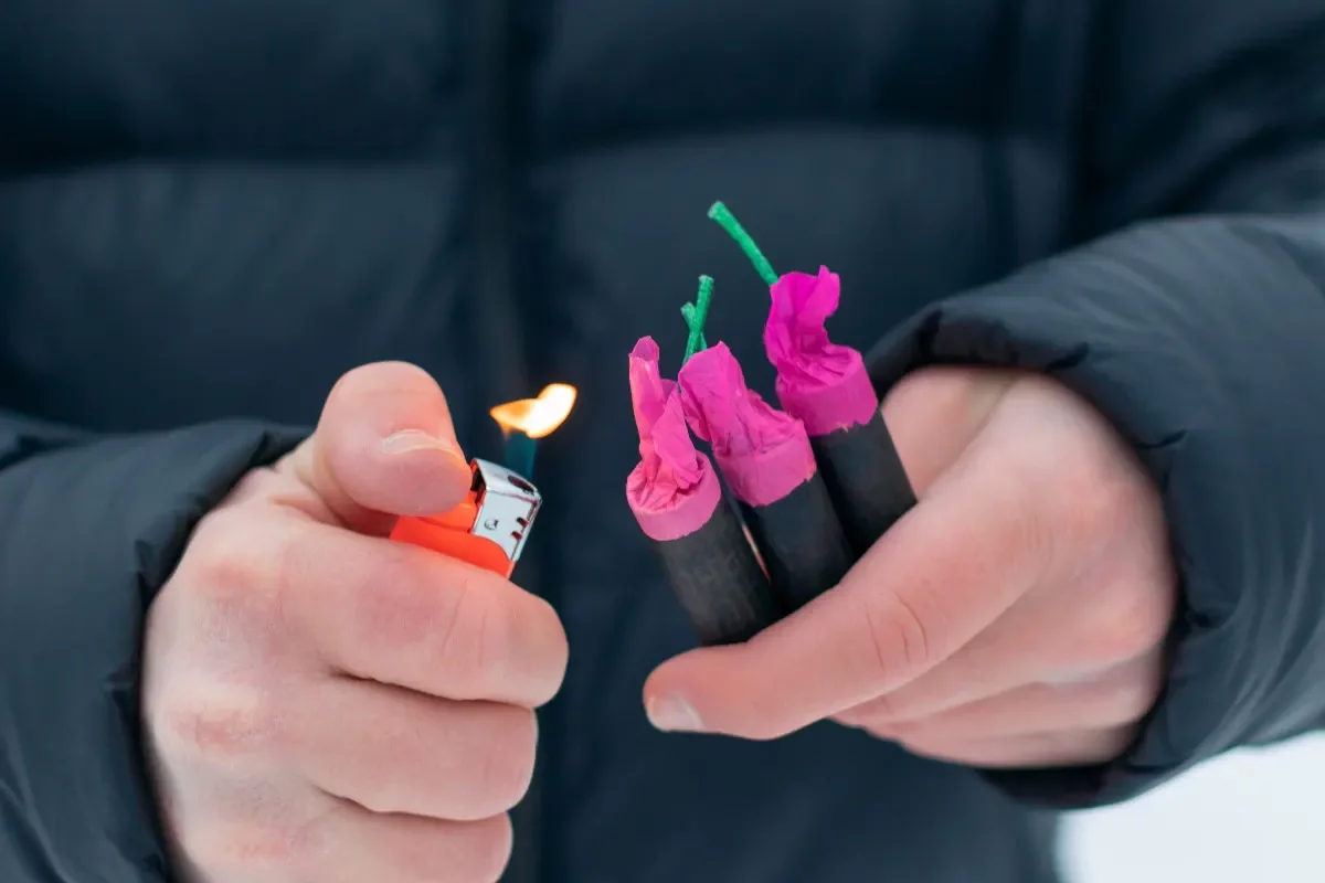 Botti di Capodanno: tre feriti nel Catanese