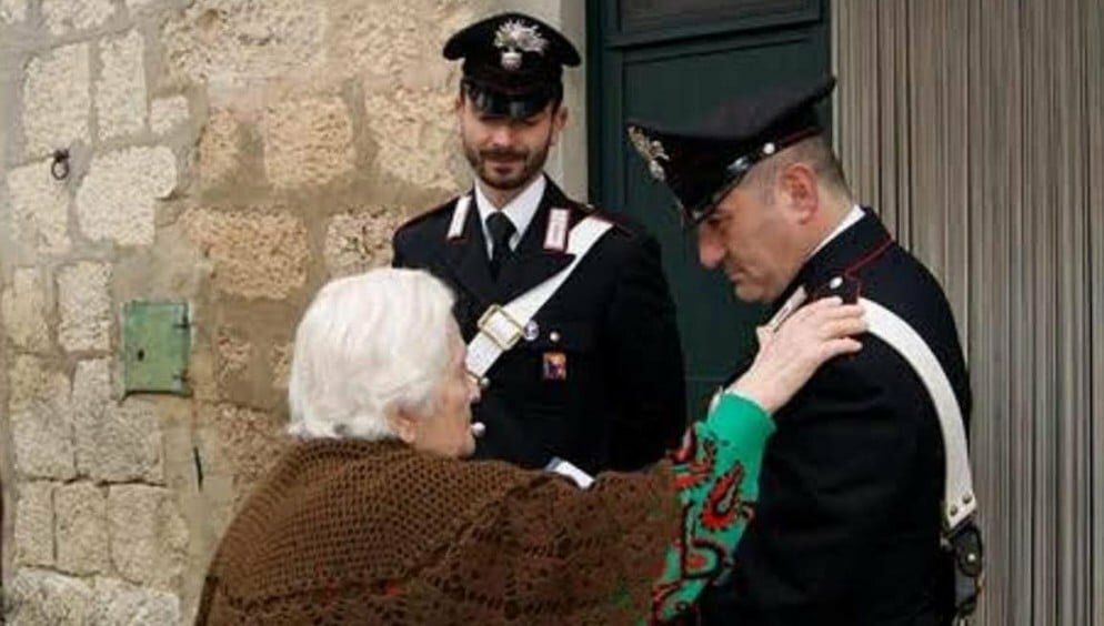 Troppi finti marescialli: presi due catanesi