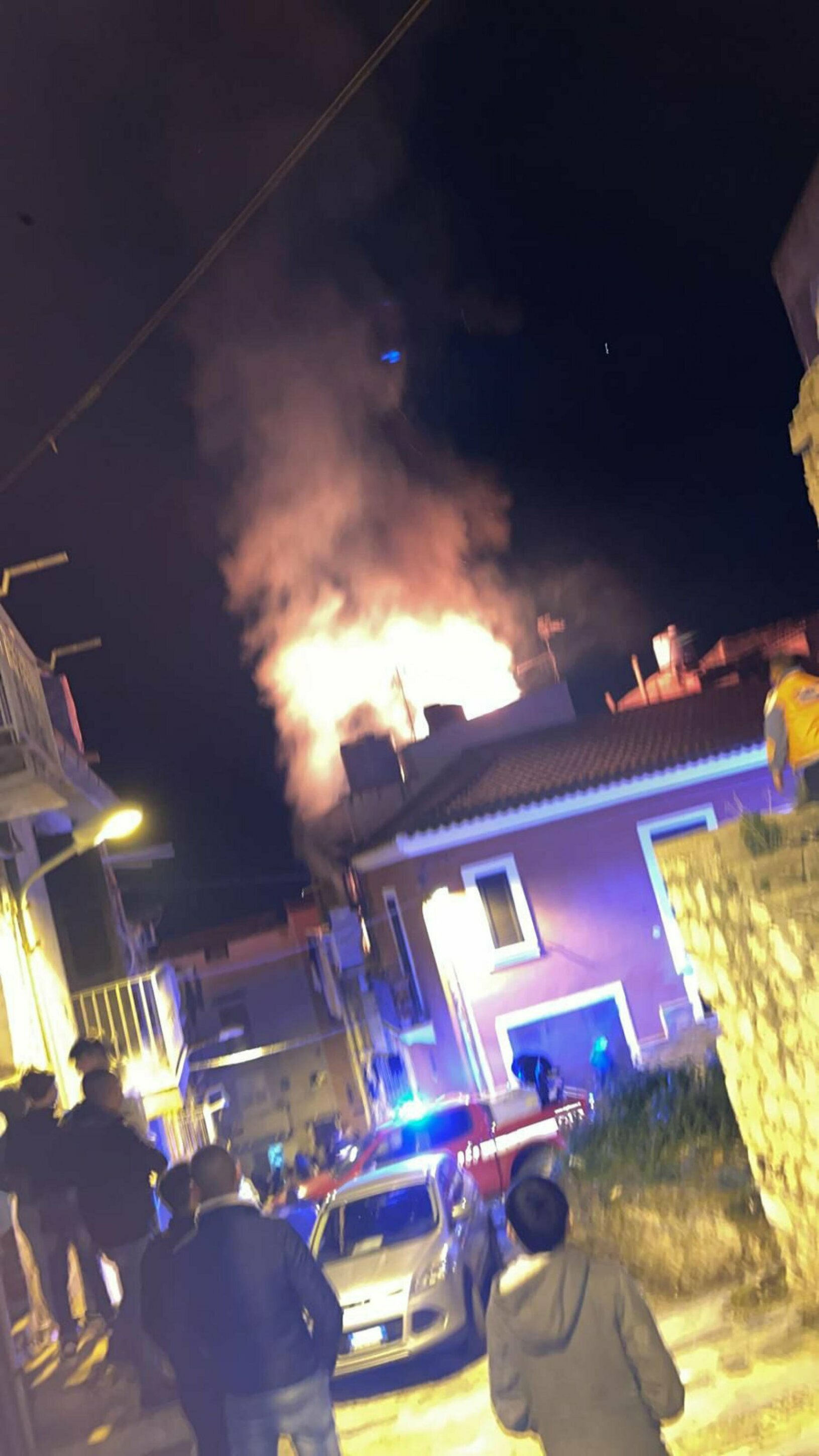 Incendio in casa, bimba di 2 anni muore carbonizzata