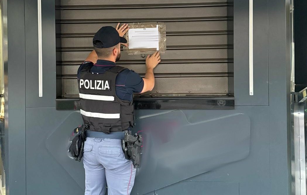 Catania: troppi pregiudicati, chiuso chiosco-bar del Villaggio Sant&rsquo;Agata