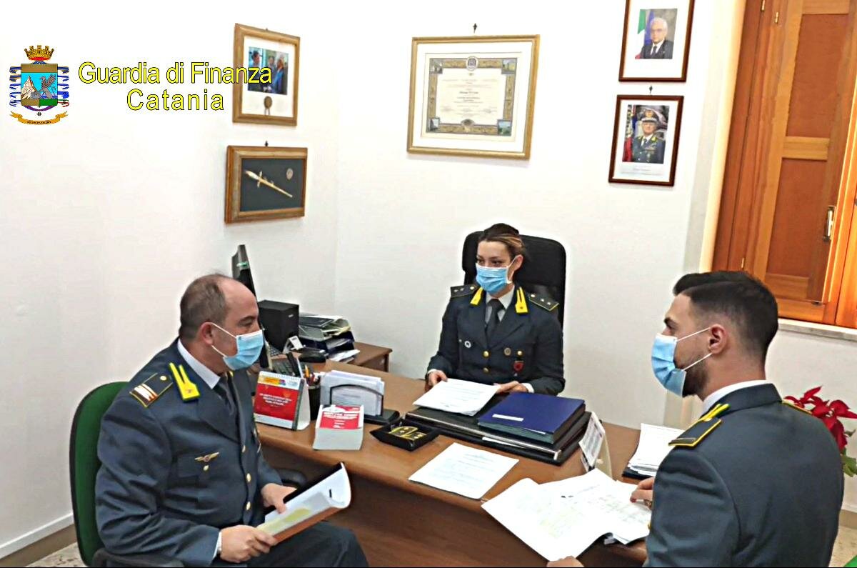 Caltagirone, 'scippo' in famiglia da 627.000 euro