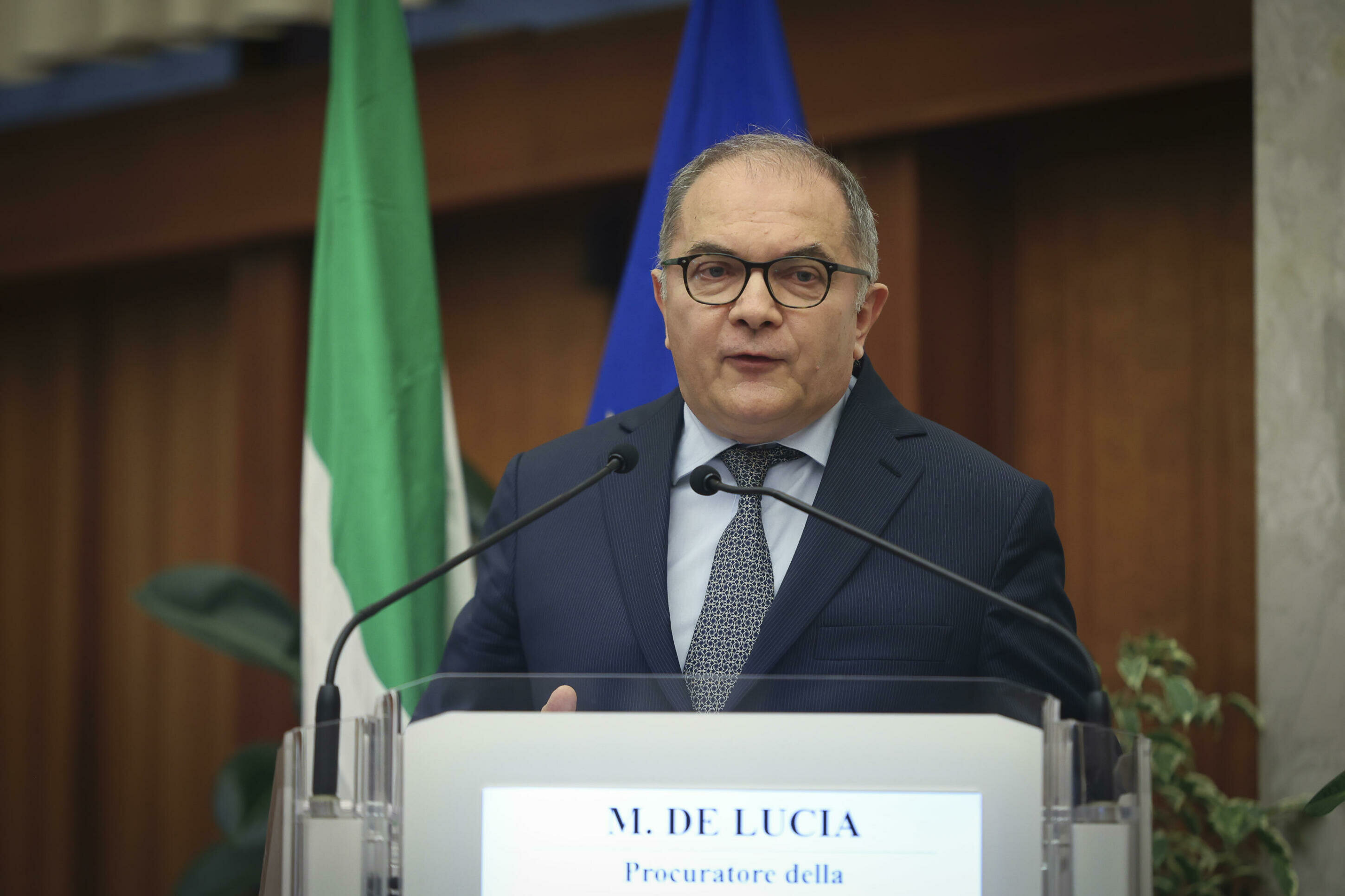 "La mafia cerca droni lanciamine" "La mafia cerca droni lanciamine"