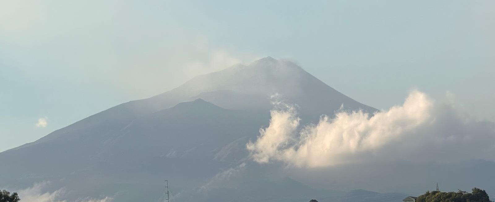 Etna, si apre una nuova bocca. Fontanarossa torna a regime