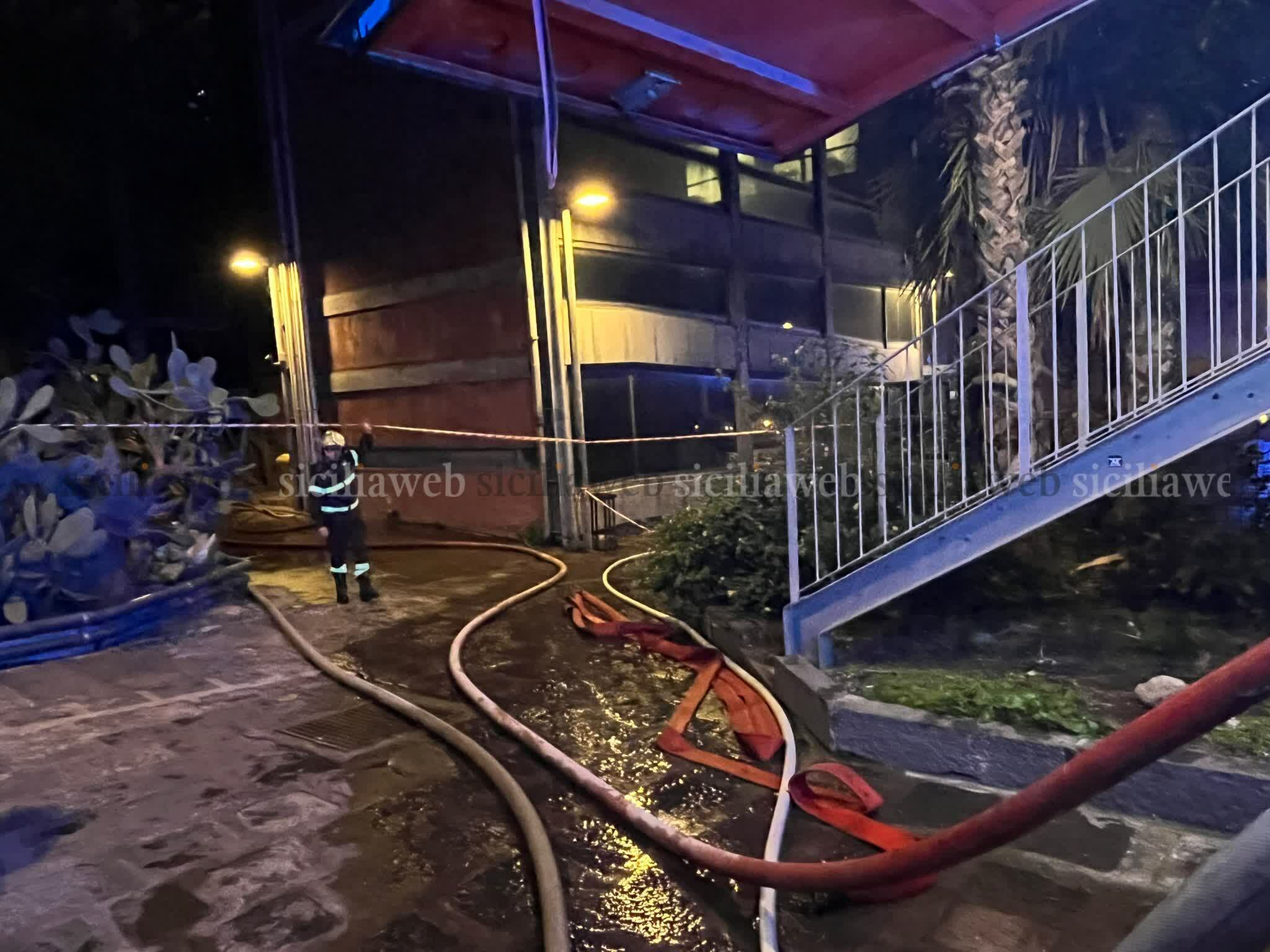 1000076243_fil2.jpeg 1000076243_fil2.jpeg