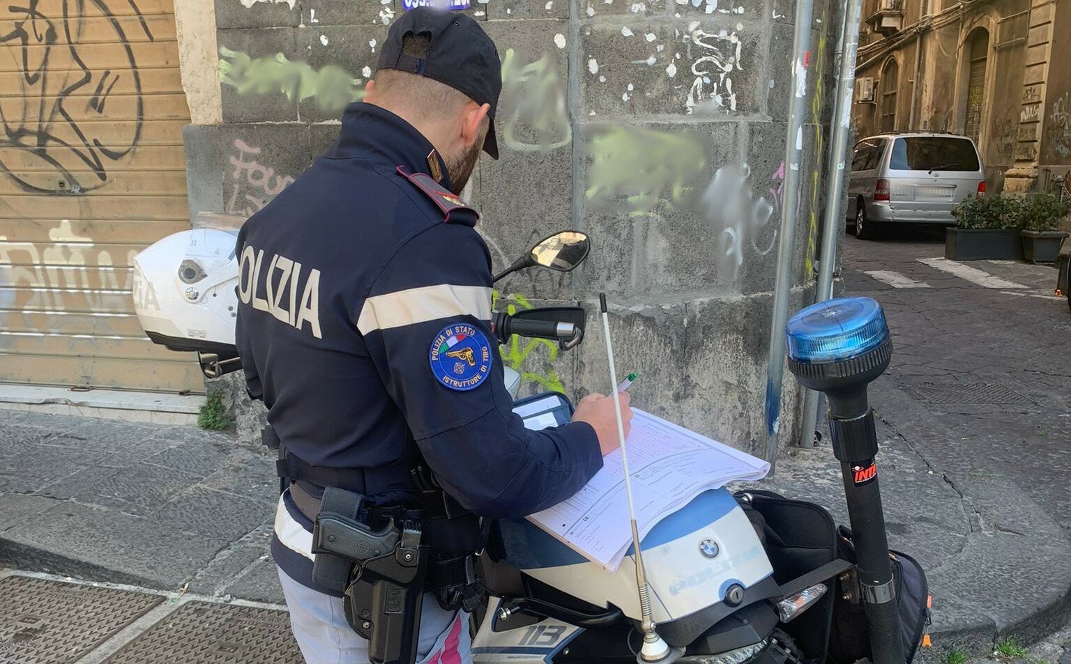 Catania: parcheggiatori pizzicati in centro