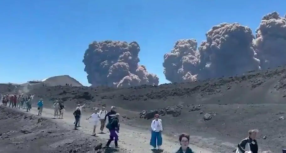 L'Etna nei siti stranieri