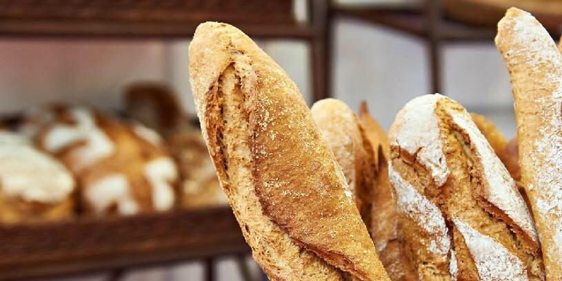 Rapinatore carponi sul ballatoio: preso