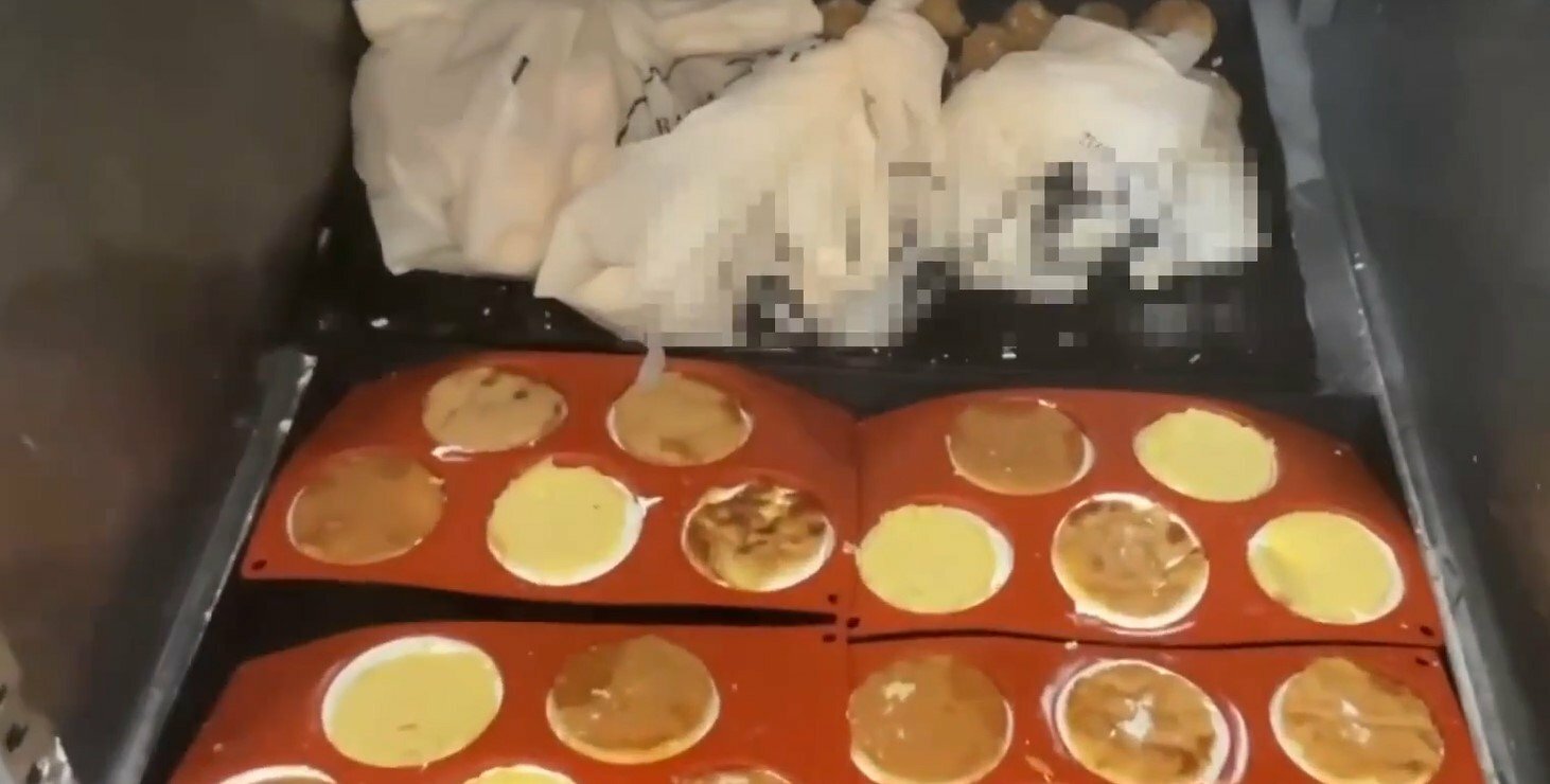 Scarafaggi e sporcizia: altro bar da incubo in via Etnea