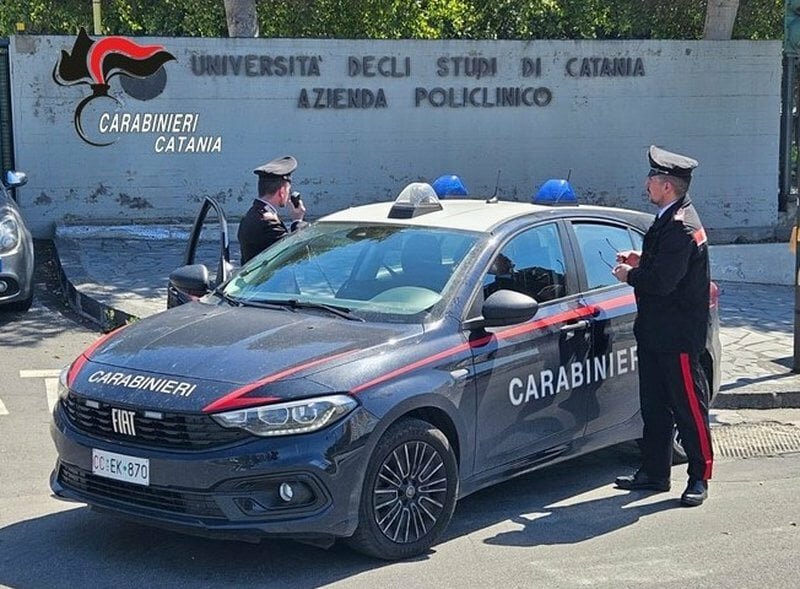 Pediatri aggrediti al Policlinico: preso 19enne