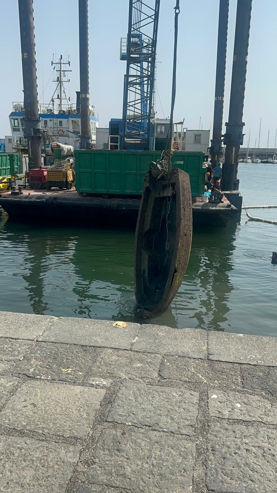 rimozione-relitti-nel-porto-di-Catania-5.jpeg