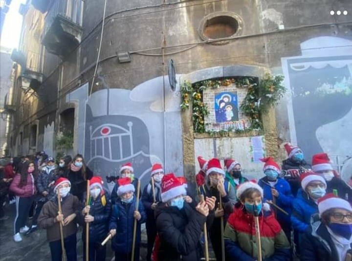 'Mi calo la cona': a Catania i bimbi sanno cosa vuol dire