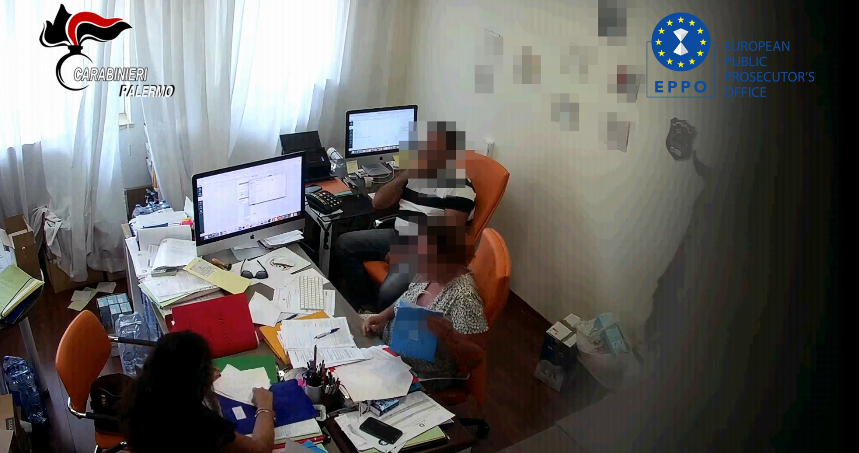 Corruzione: preside patteggia 2 anni e 6 mesi