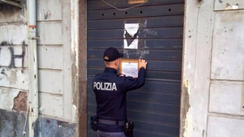 Via Plebiscito, chiuso per 7 giorni centro scommesse