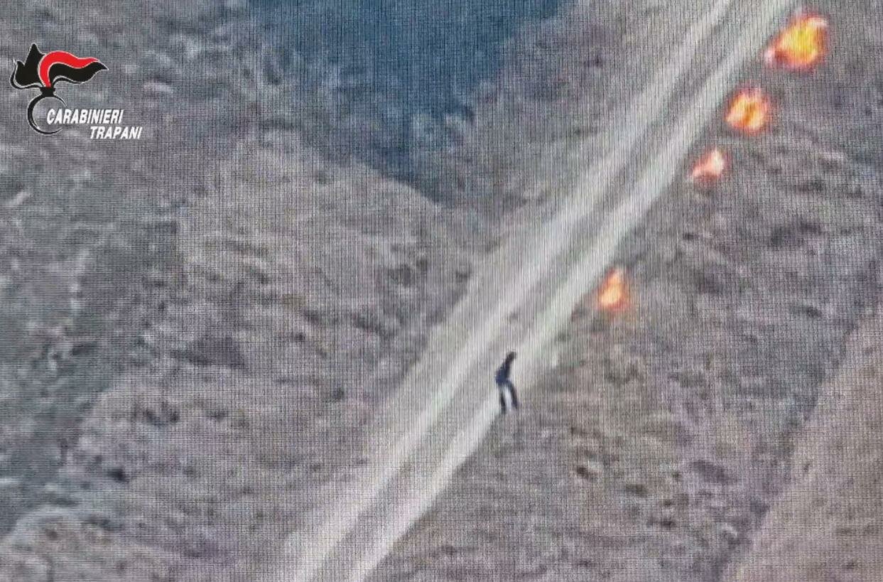 Dipendente della Regione beccato ad appiccare un incendio Dipendente della Regione beccato ad appiccare un incendio