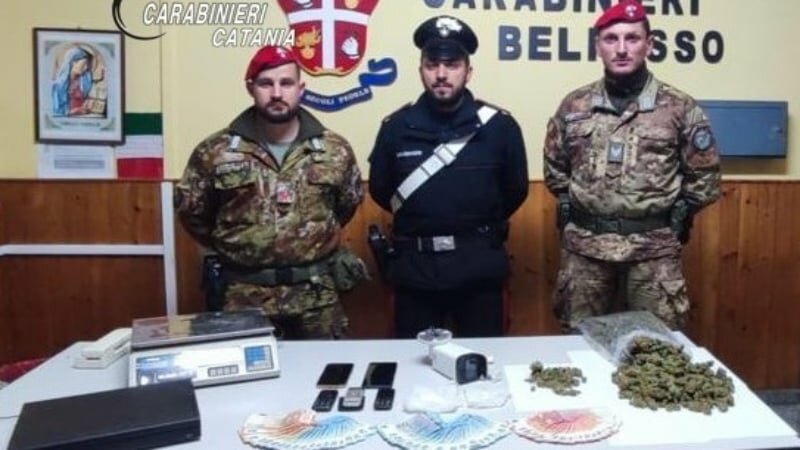 Drive-in della droga in un casolare a Belpasso