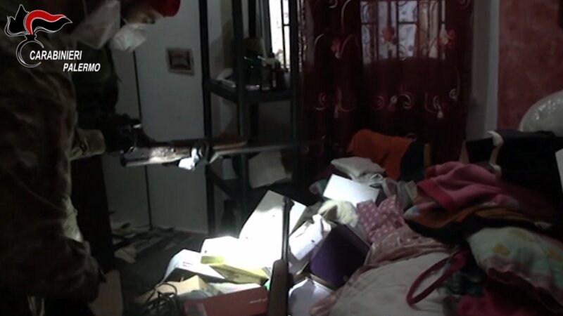 Armi nell'armadio, tre arresti a Misilmeri