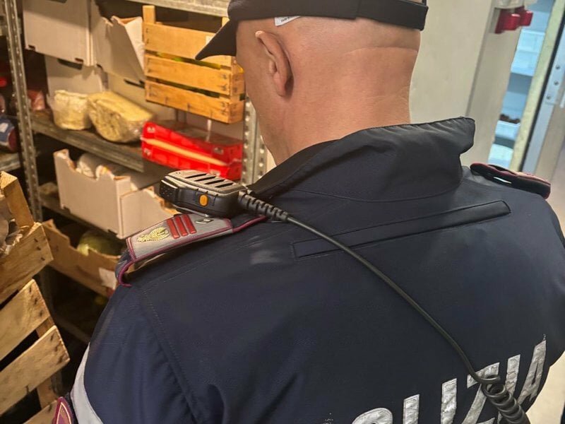 Cibo non tracciato nel bar: scatta la multa