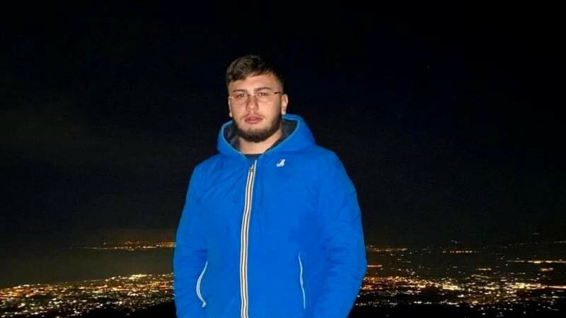 Schianto con lo scooter, muore 19enne