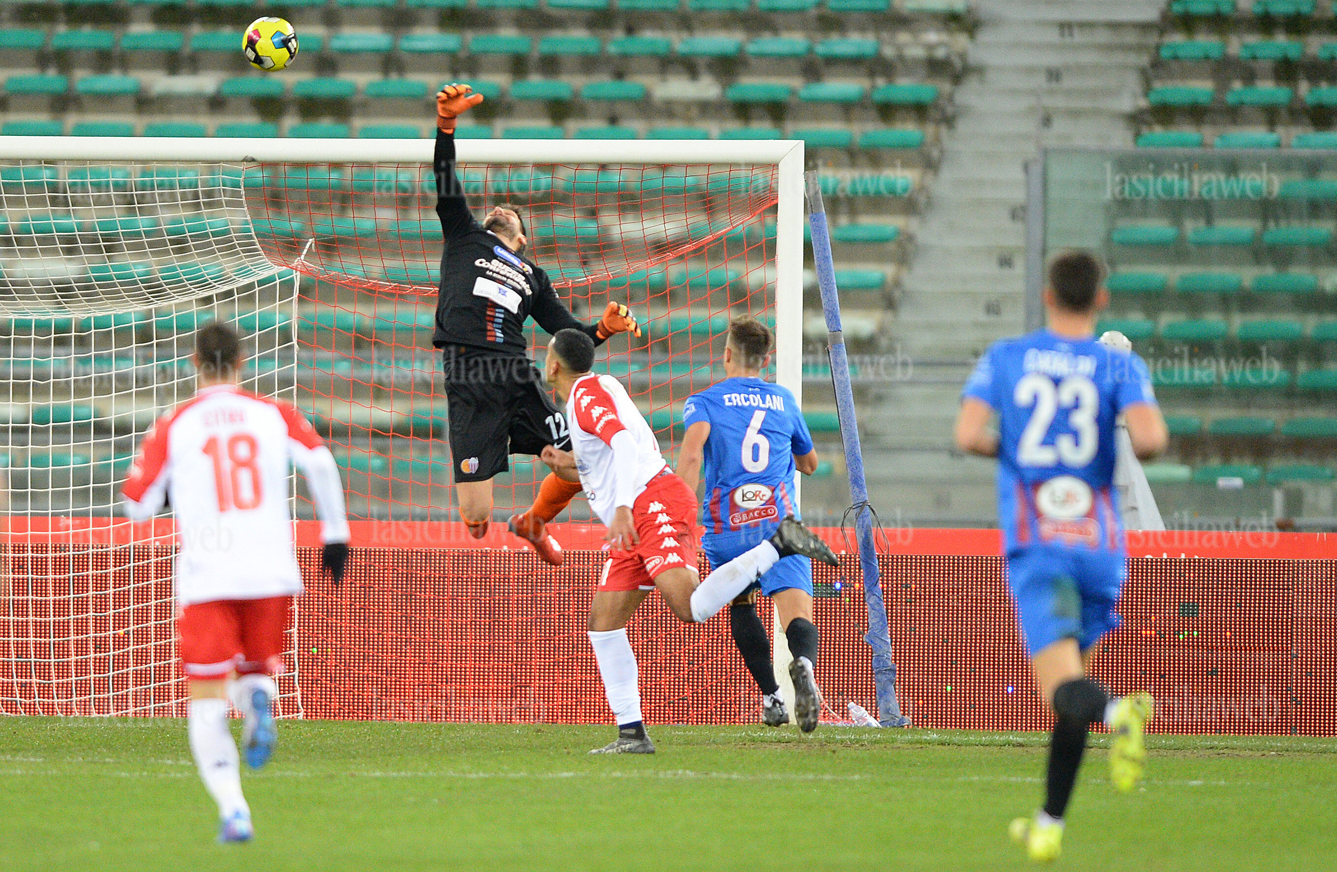 3-gol-bari-27′-st-Cheddira-copia.jpg