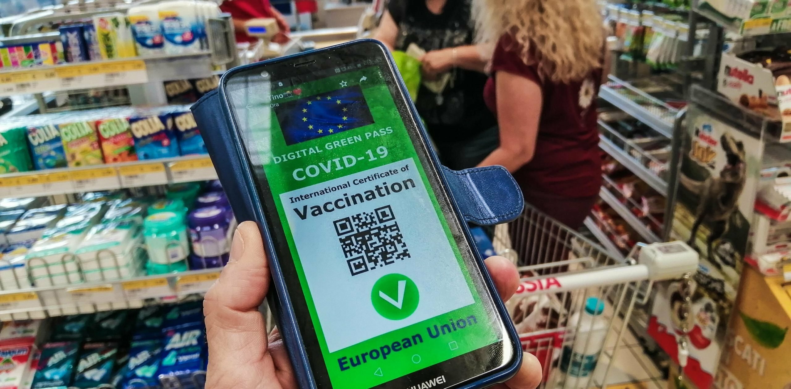 Vendevano falsi Green Pass su Telegram
