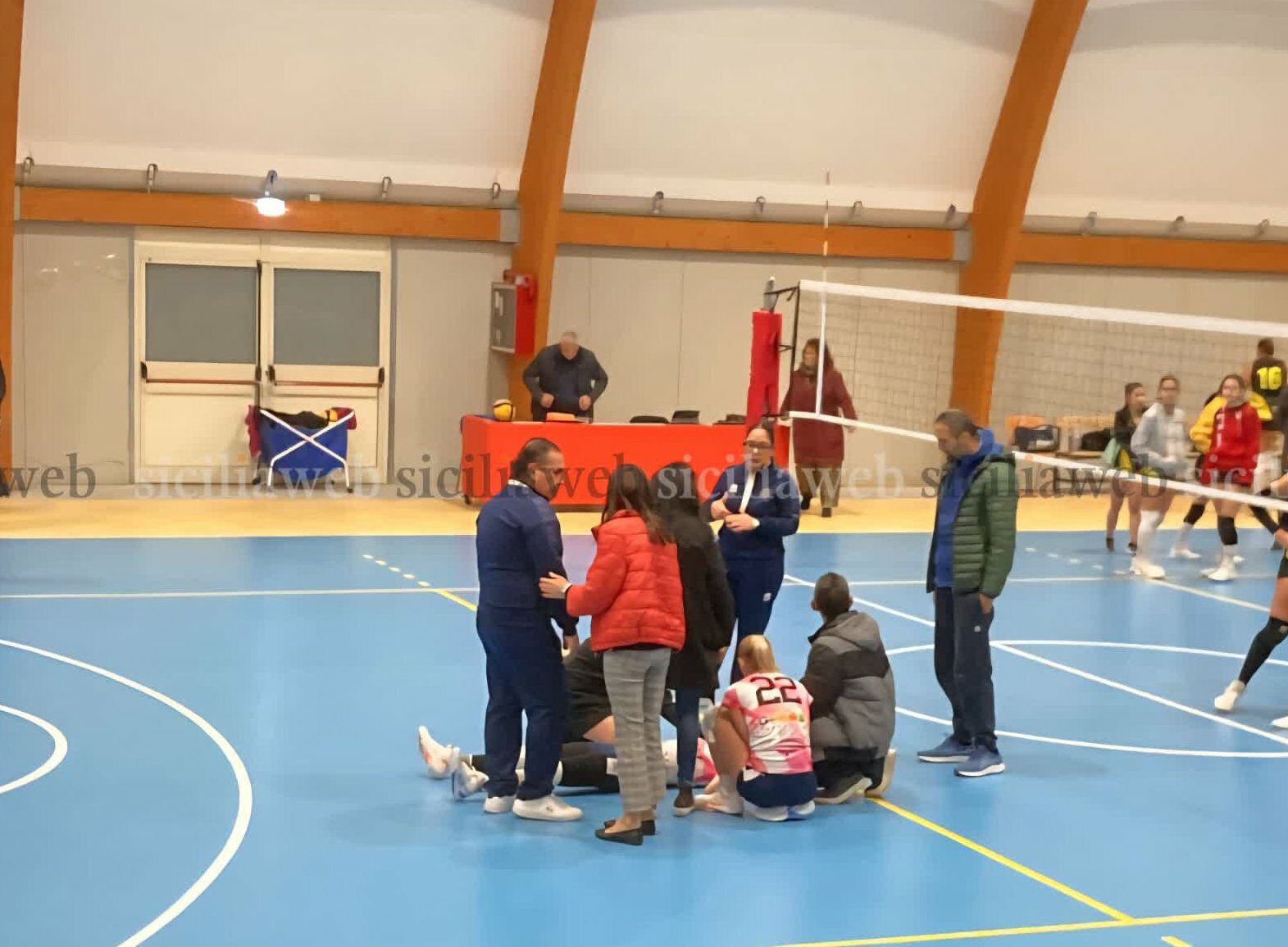 Monossido di carbonio: malore per le pallavoliste durante la partita