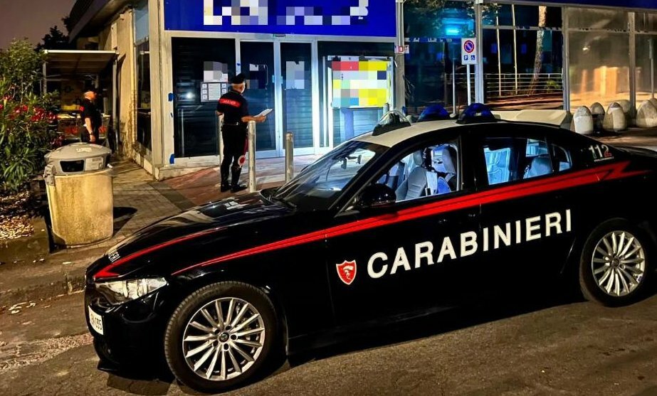 Pasta modellante nella cassa continua per farla esplodere col gas: il colpo fallisce