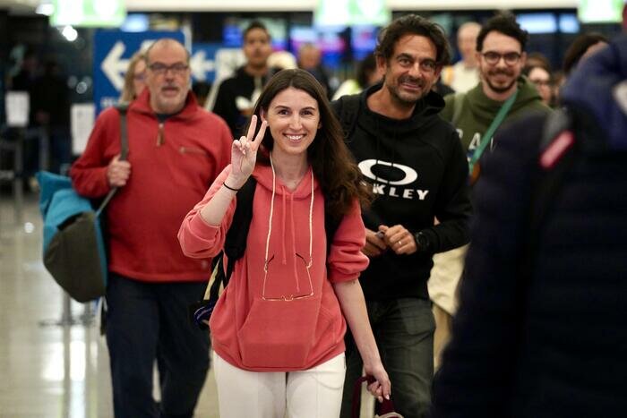 Arrivato a Fiumicino il primo volo con gli italiani rientrati dall'Oman