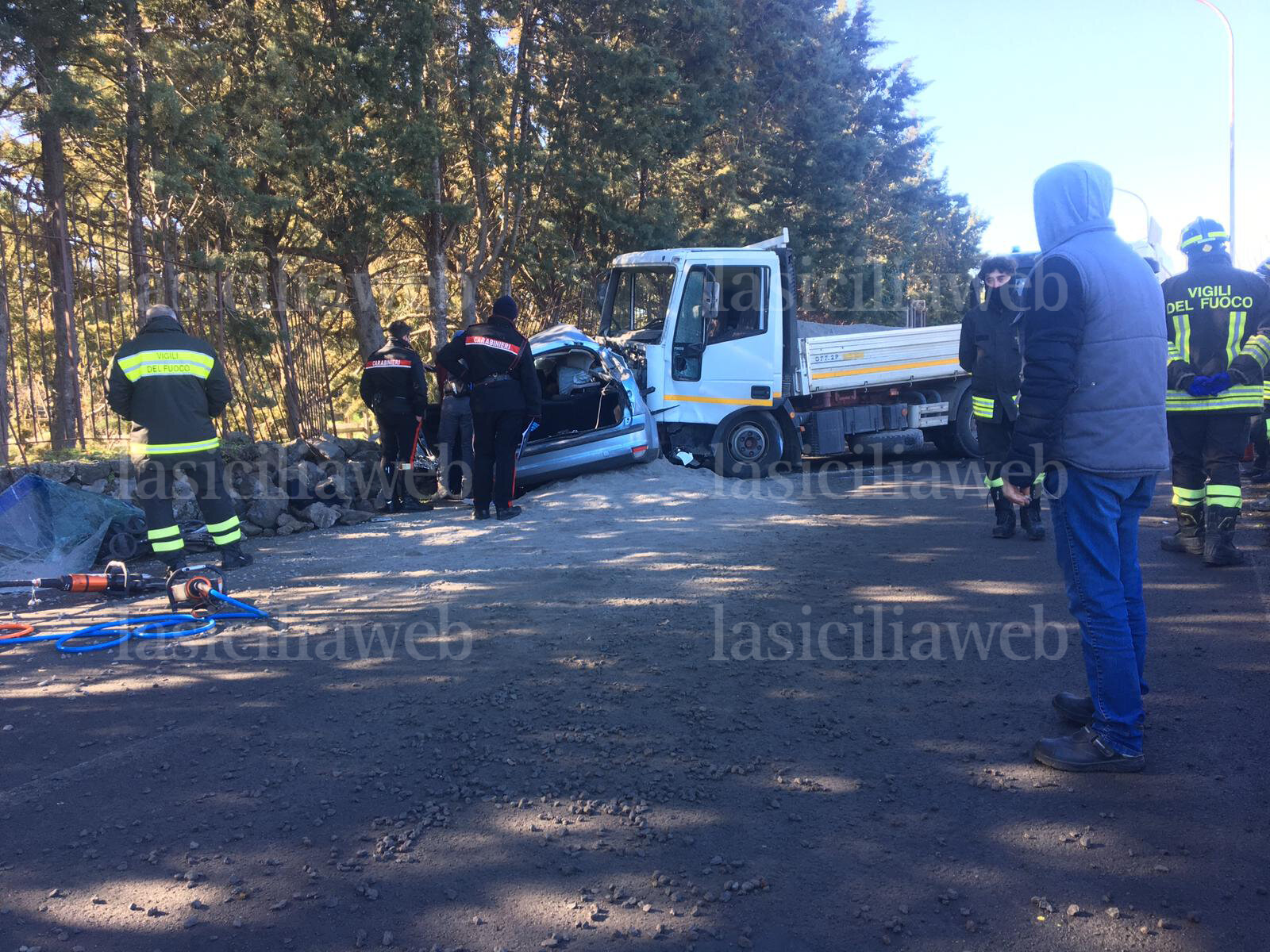 Scontro a Randazzo, muore una donna