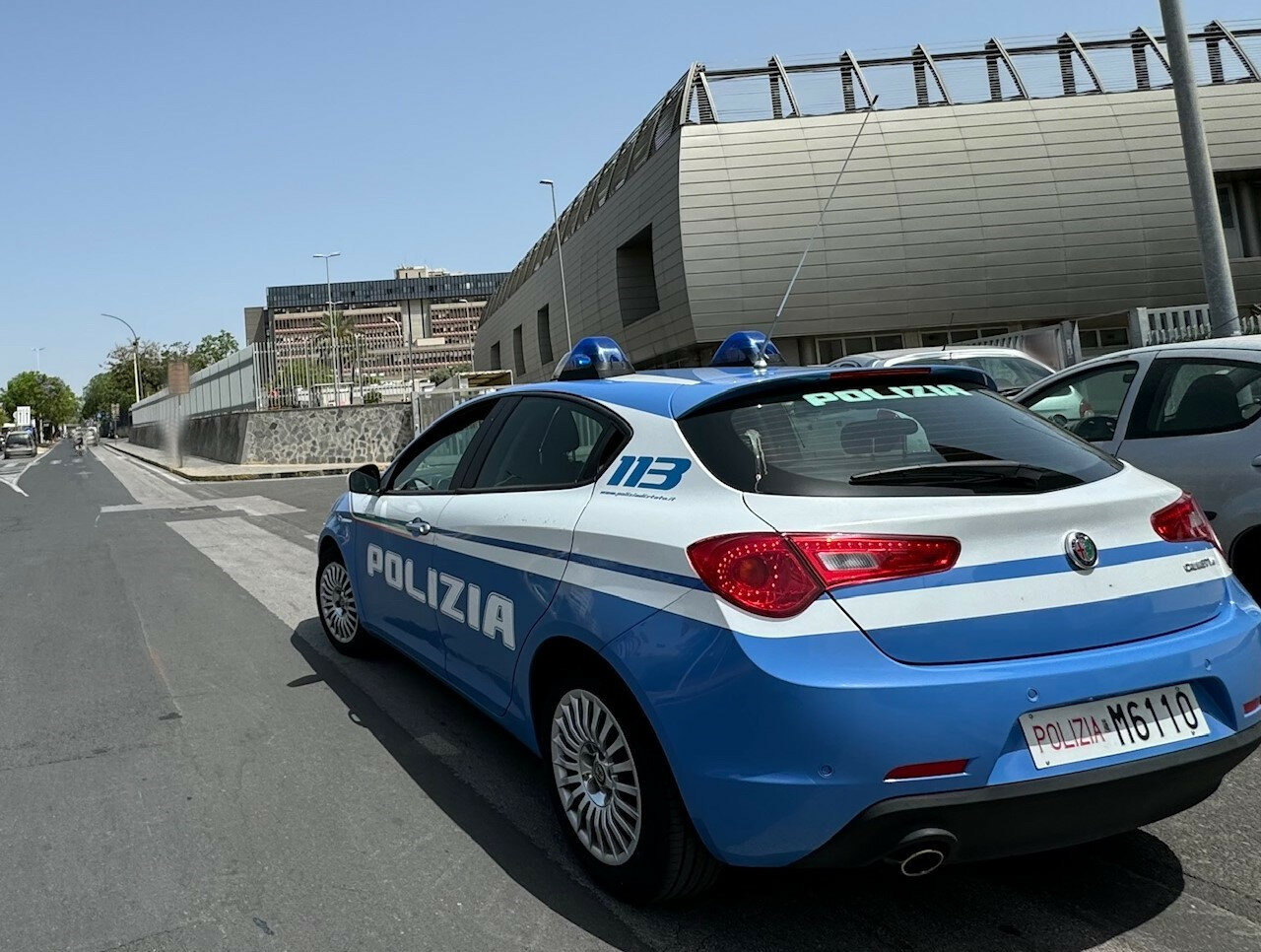 Studente scalmanato alla cittadella: in manette