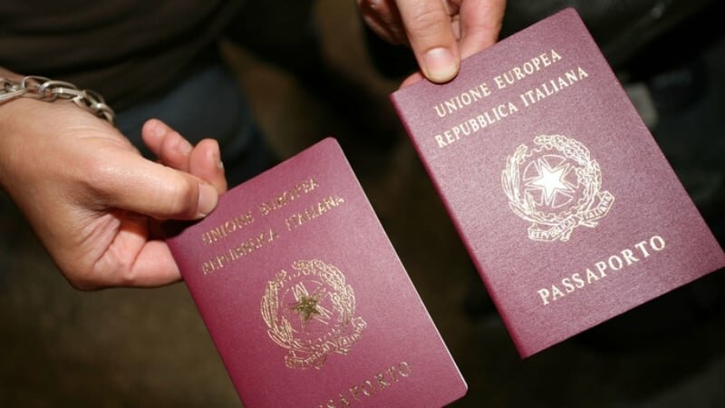 Catania: passaporto falso, arrestato iracheno