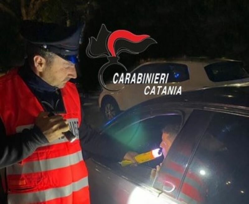 Brillo alla guida in viale Kennedy: via la patente