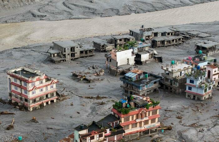 Alluvione tra Tibet e Nepal: centinaia i morti, oltre un migliaio di dispersi Alluvione tra Tibet e Nepal: centinaia i morti, oltre un migliaio di dispersi