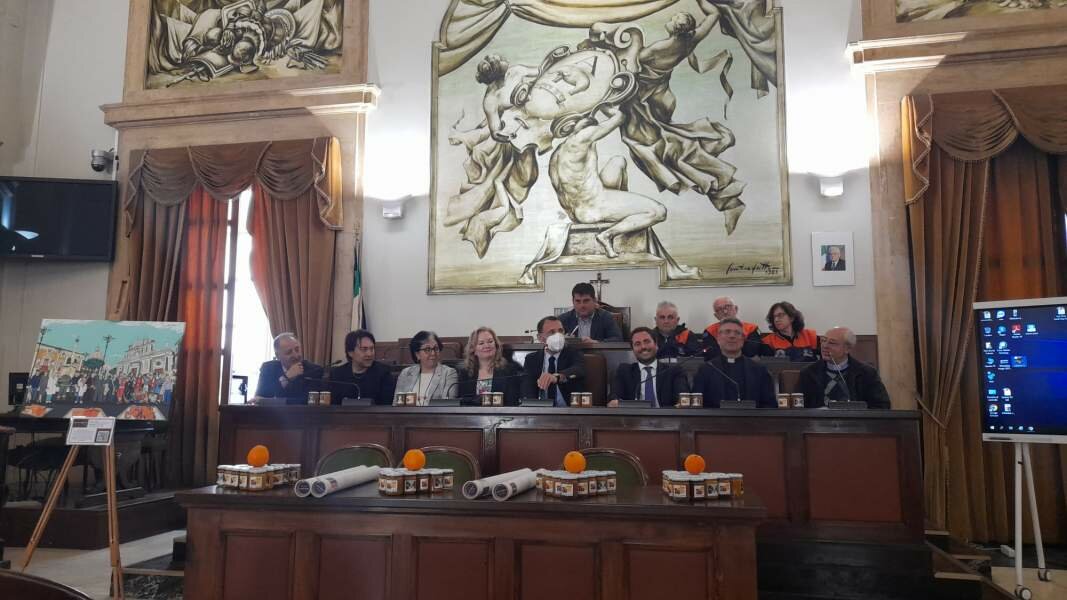 Catania, marmellata dagli agrumeti della mafia