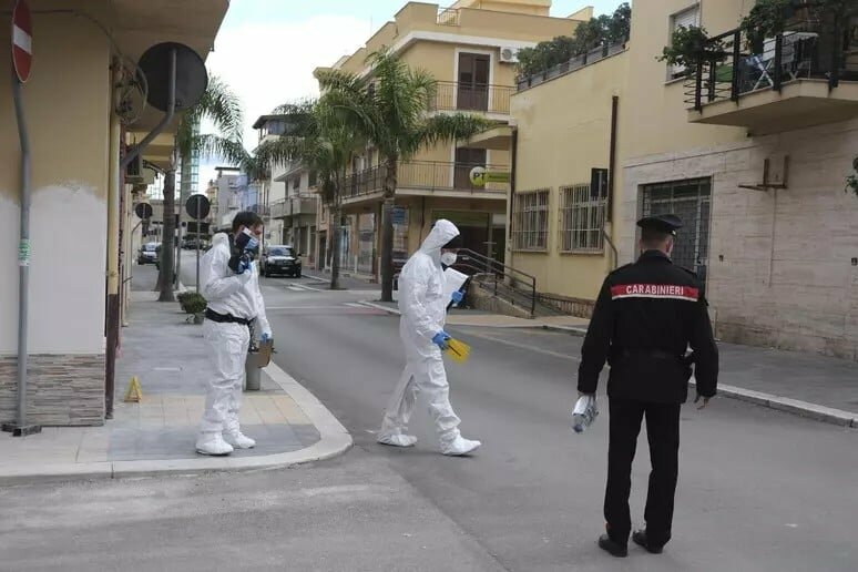 Calci mortali davanti a discoteca: condannato