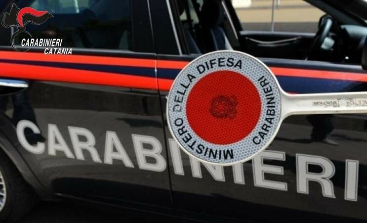 Tentano di rubare auto, due catanesi arrestati