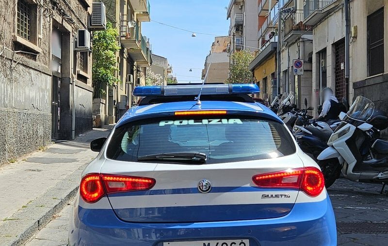 Beccato a rubare nella villetta di Picanello