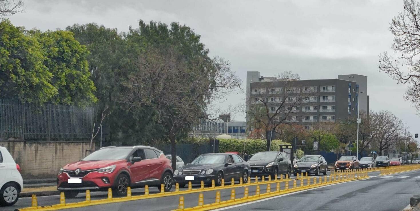 Catania: tratto di via Santa Sofia chiuso per lavori Catania: tratto di via Santa Sofia chiuso per lavori