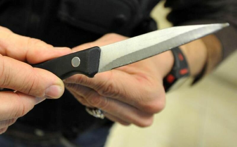 Accoltella un ragazzo: in casa tutte le prove